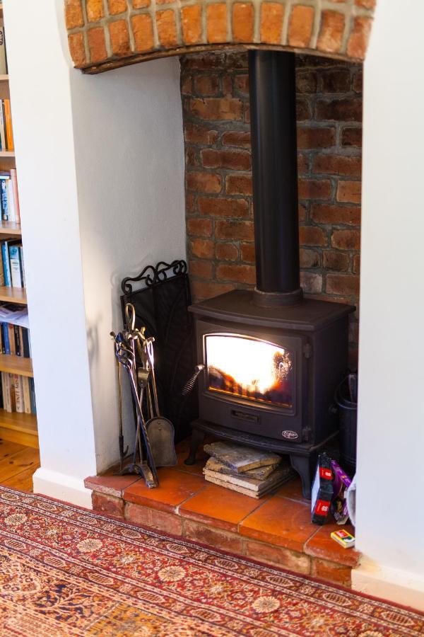 Oak House In Mid Wales With Log Burner By Seren Short Stays Макънтлет Екстериор снимка