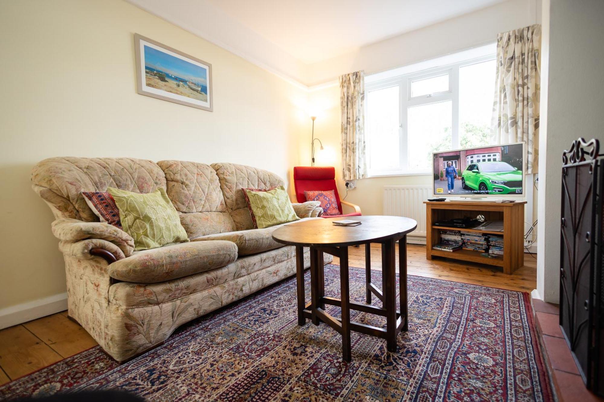 Oak House In Mid Wales With Log Burner By Seren Short Stays Макънтлет Екстериор снимка